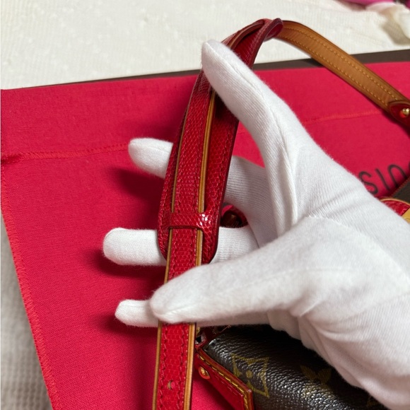 Louis Vuitton Murakami Monogram cherry cerises Lizard Cherry pochette - Picture 16 of 17